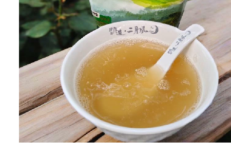 春日出游，保溫杯里面放什么最好，二月風有機野生葛根粉陪你潤養(yǎng)全程